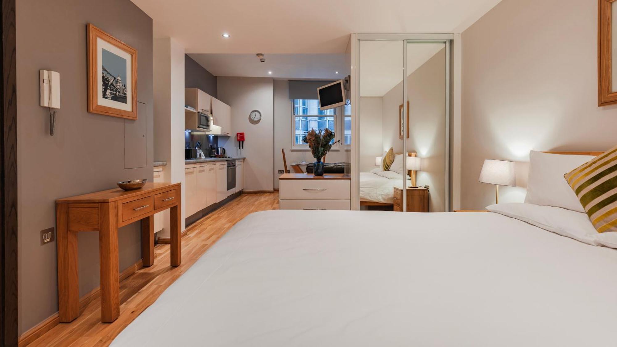 Cannon Street Serviced Apartments By Lovelystay Londres Exterior foto